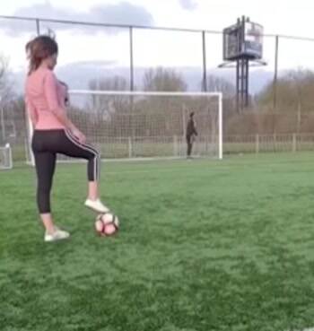 Girl has some skills