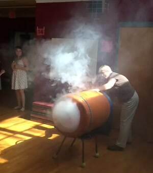 Cool smoke ring machine