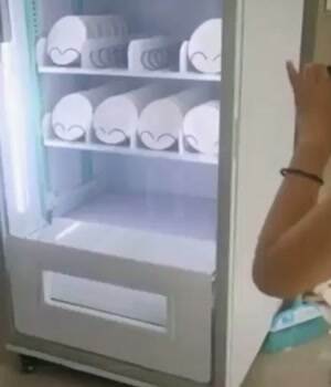 Plate Vending Machine