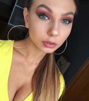 Pretty makeup