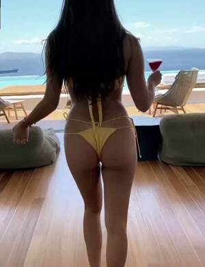 Showing both sides