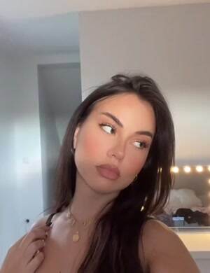 Such a pretty woman