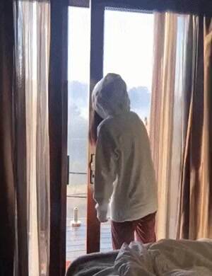 hey good morning mr giraffe