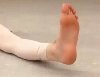 a ballet dancers flexibility