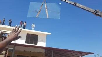 we  can get this glass right in place