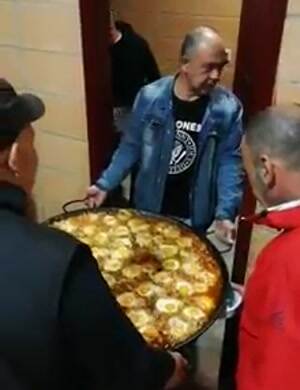 just twist the pizza sideways