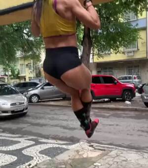 Personal trainer Fabi Superpoderosa from Brazil