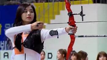 Shooting off some arrows with elegance