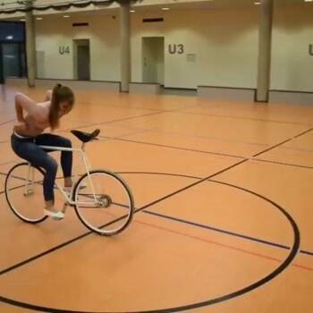 Girl has some serious skill on a bike