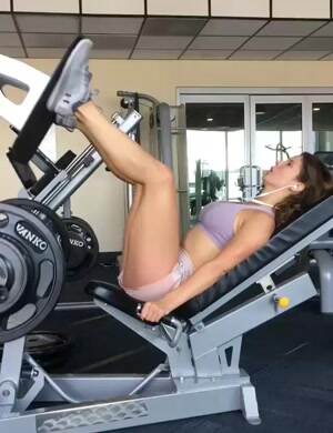 Amanda Cerny doing some workouts