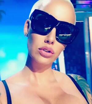 Amber rose with the interesting hair