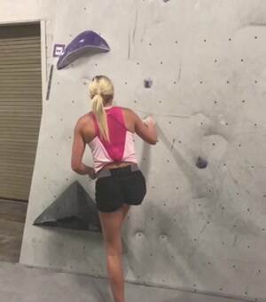 Awesome rock climber Sierra Blair