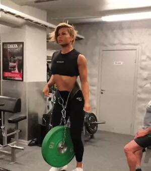 She can lift bro