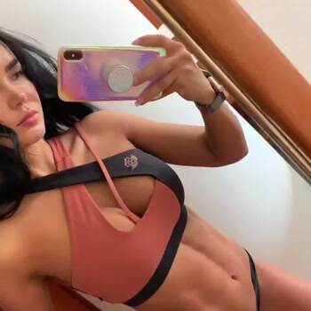 A strong selfie