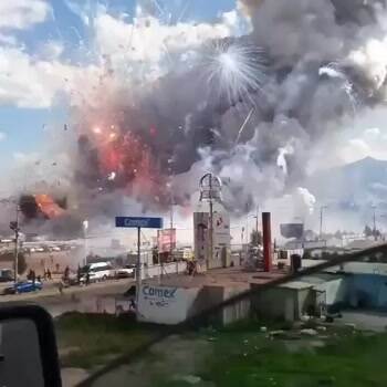 Fireworks factory on fire in Mexico