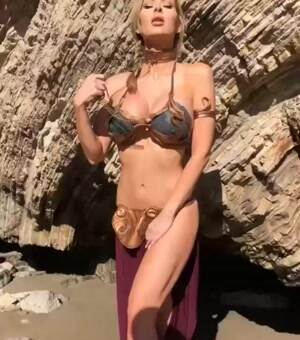 Slave Leia