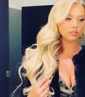 Holy smokes she is pretty