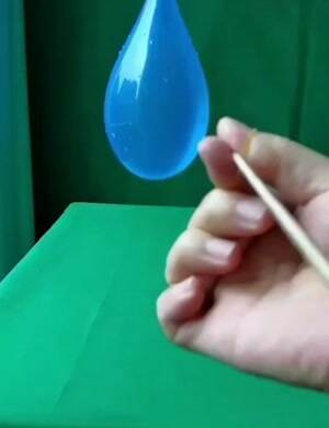 slowmo balloon pop