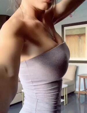 her hips don't lie