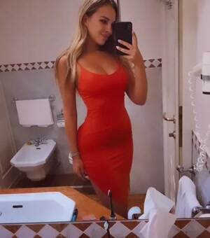 Selfie in red